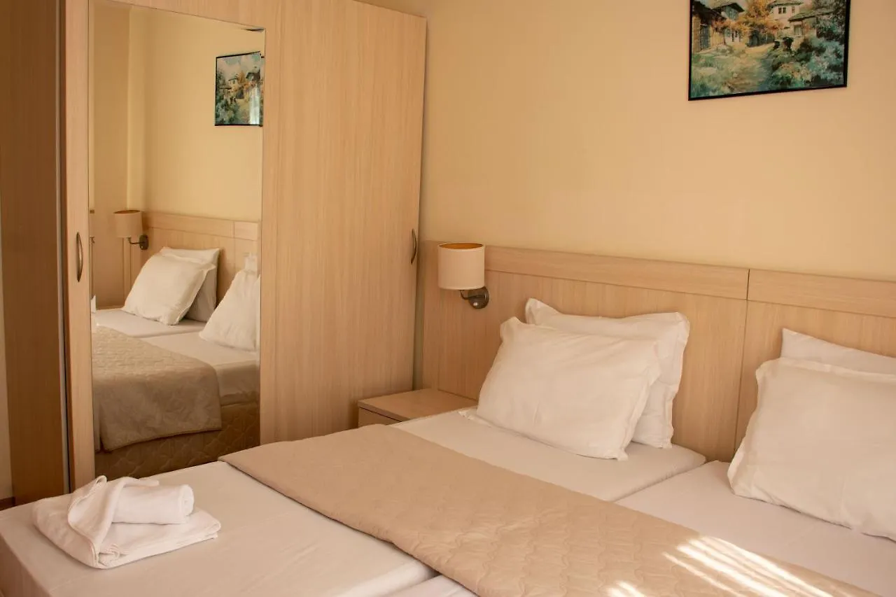 Serena Residence Aparthotel Sozopol 3*,
