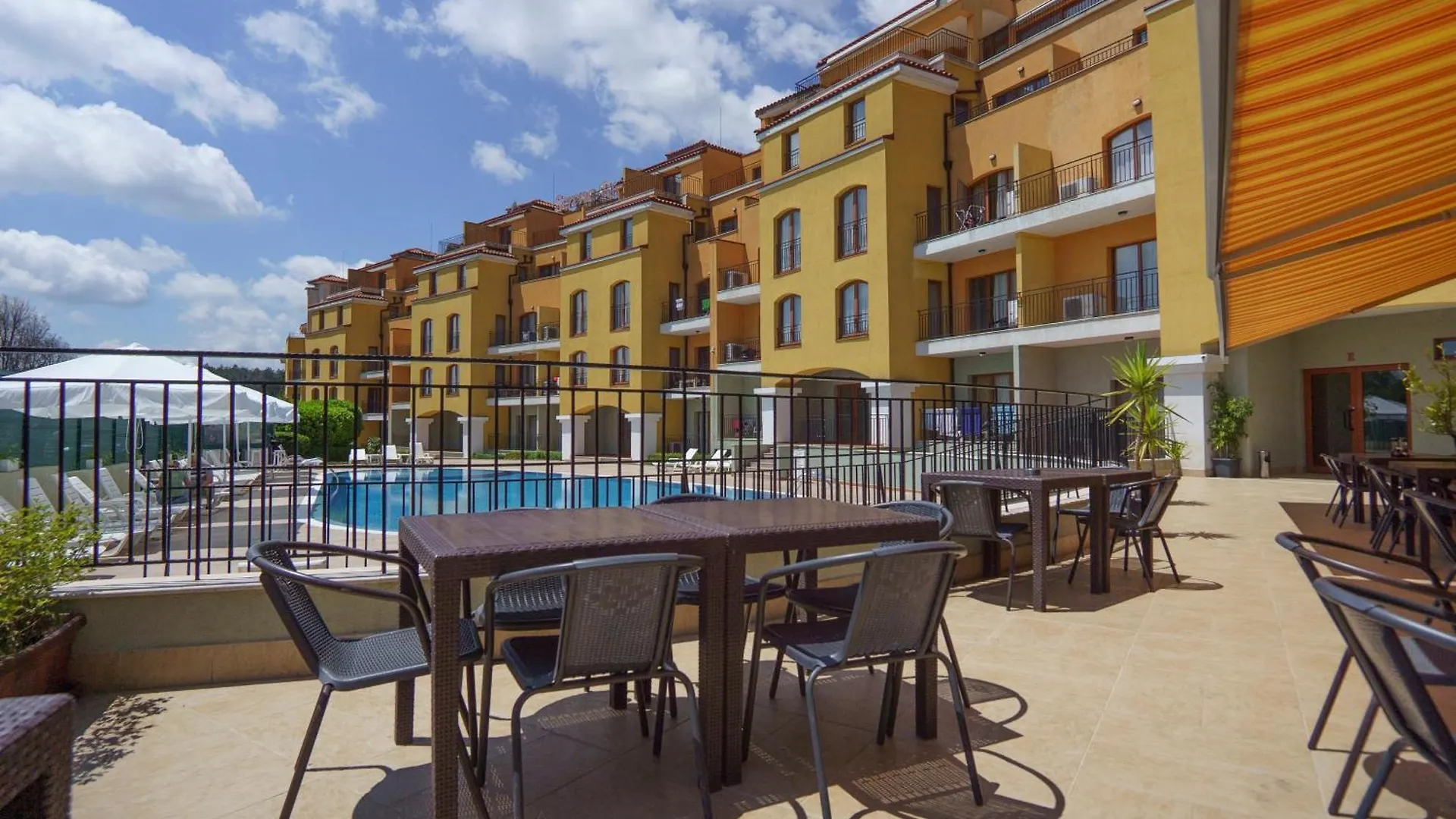 Serena Residence Aparthotel Sozopol Bulgaria