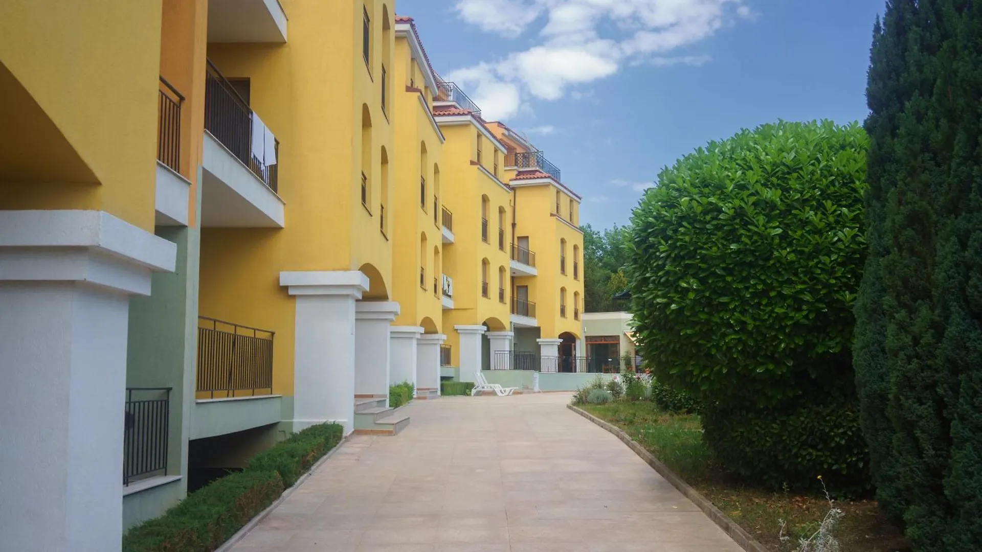 Serena Residence Aparthotel Sozopol 3*,  Bulgaria