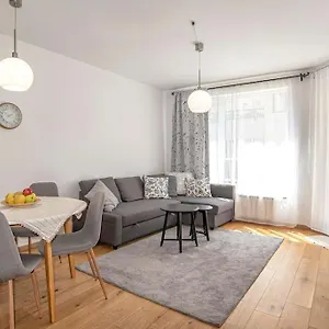 Designed In With Parking Apartament